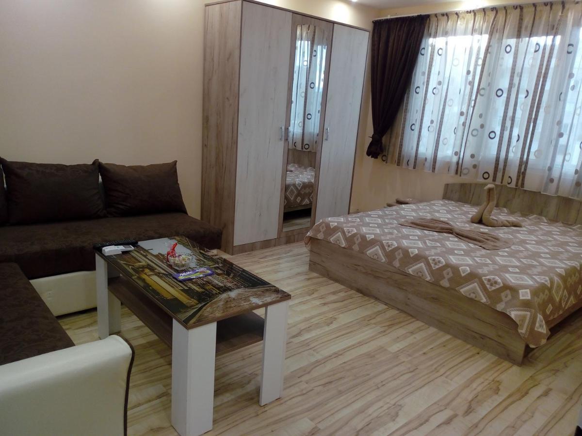 Апартамент Дани Apartament Dani Kazanlak Luaran gambar